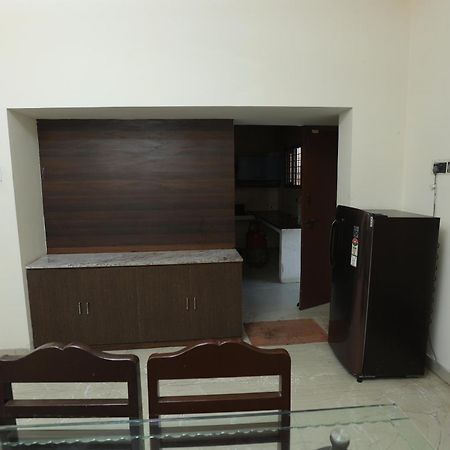 Happyhomes Porur -Near Rmz Software Park-Commerzone-Dlf It Sez Park -L&T Chennai Exteriör bild