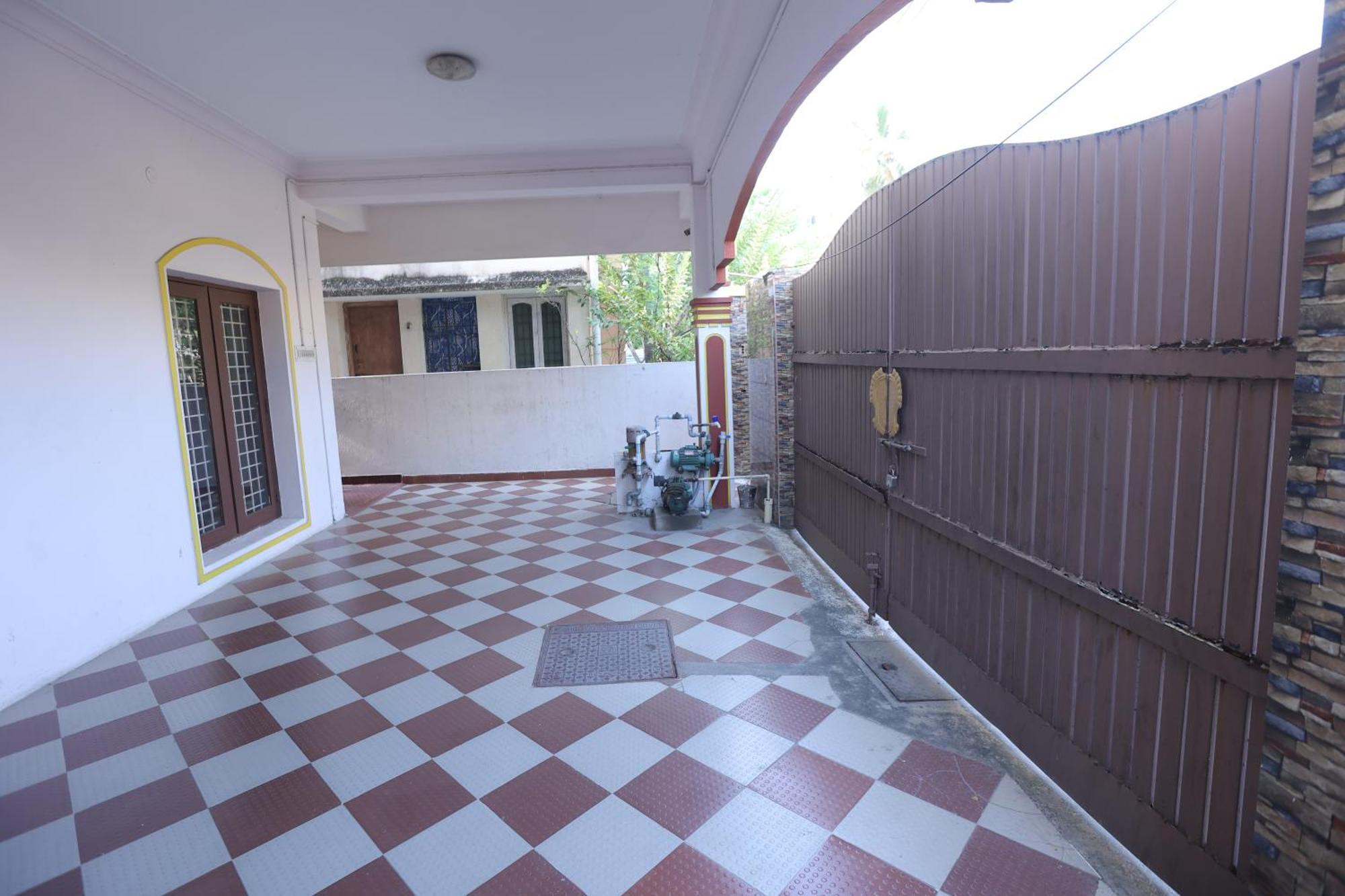 Happyhomes Porur -Near Rmz Software Park-Commerzone-Dlf It Sez Park -L&T Chennai Exteriör bild